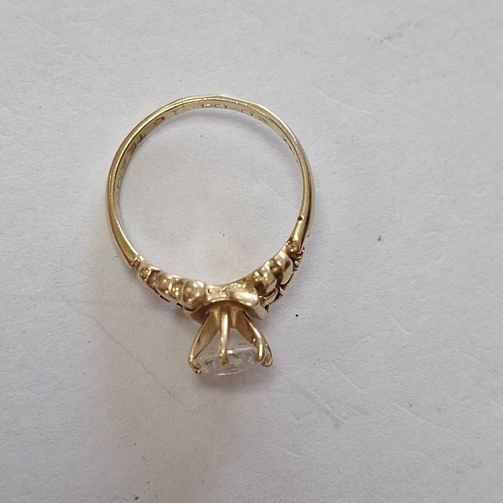 SOLITARIO ORO 14 K 3.8 GRMS (SEMINUEVO)