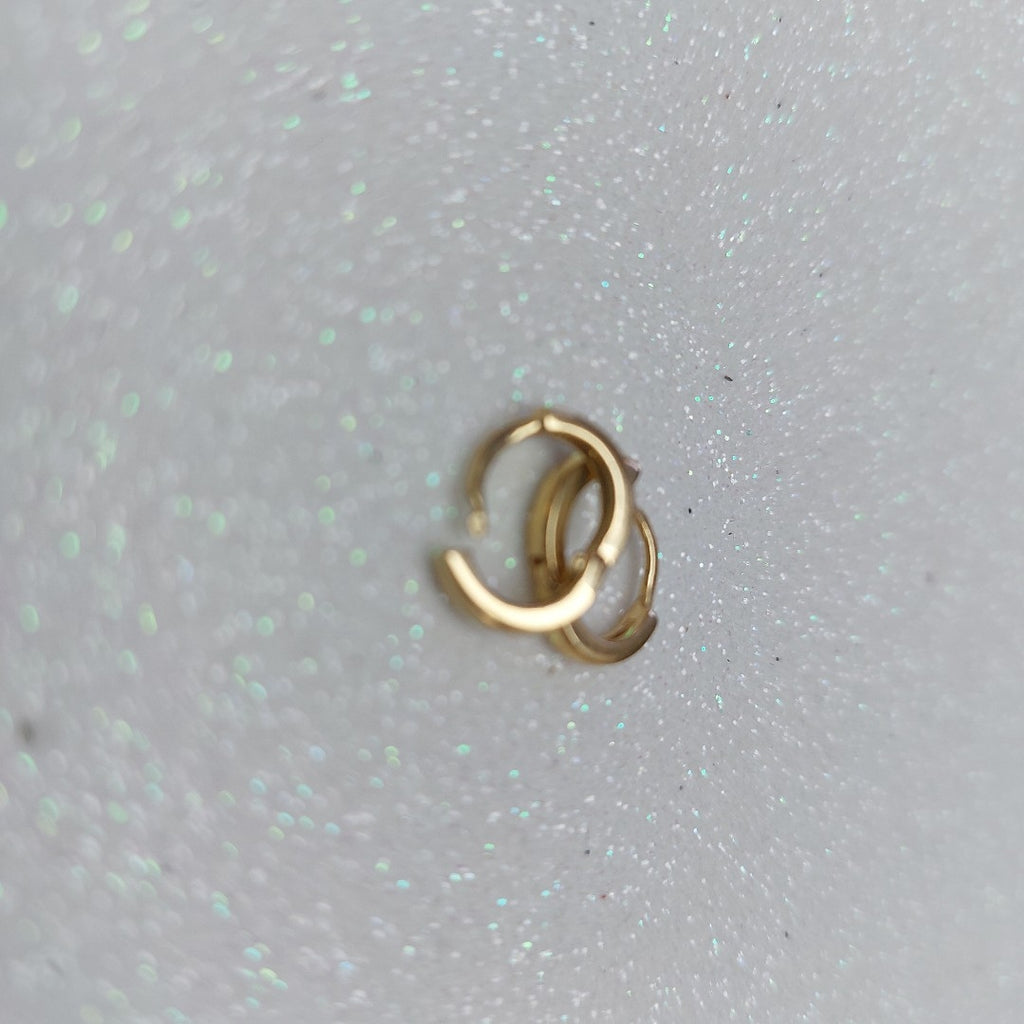 ARETES HUGGIE 14K 1.3 GR (NUEVO)