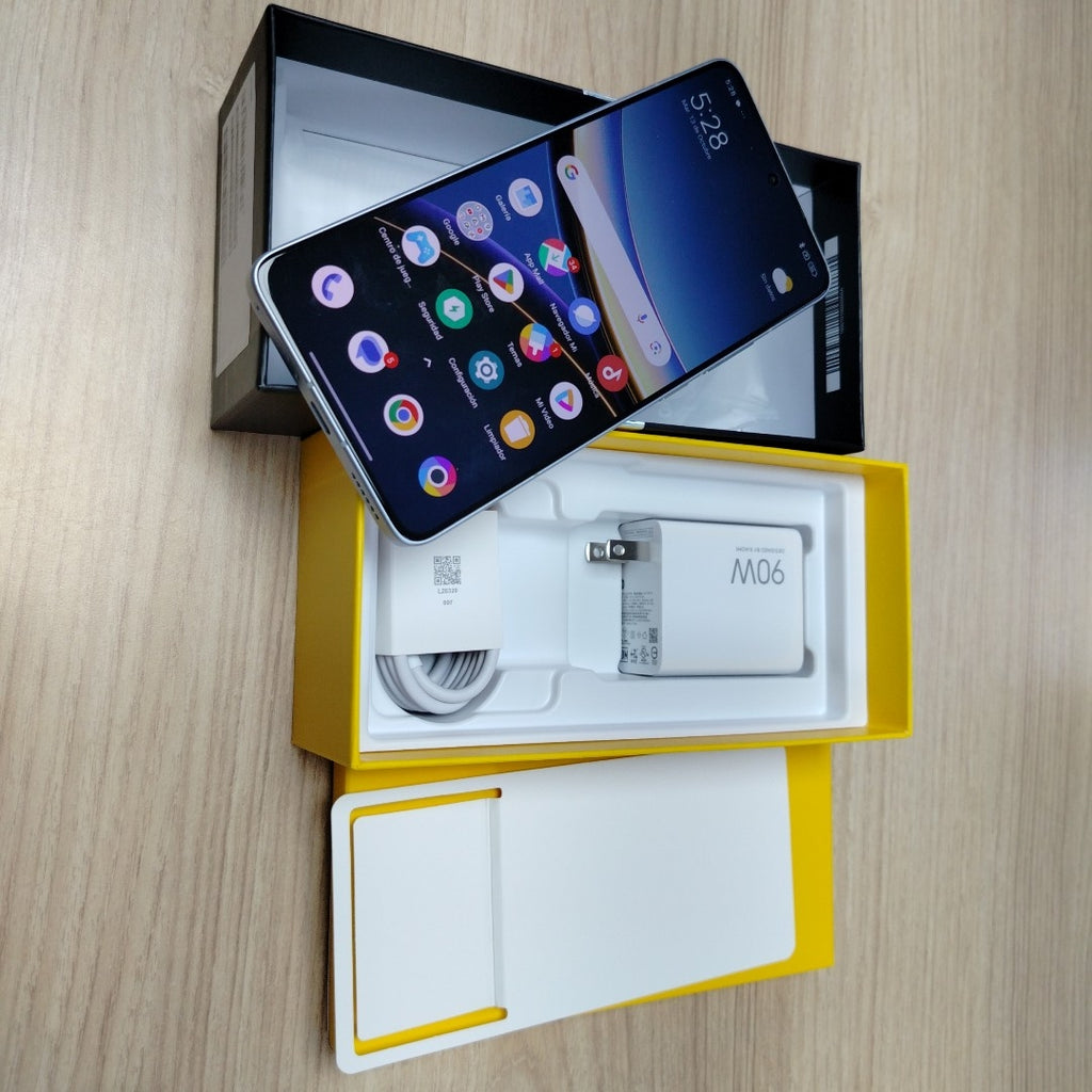 CELULAR XIAOMI POCO F7 PRO 24117RK2CG (2025) 512 GB 12 GB RAM (SEMINUEVO)
