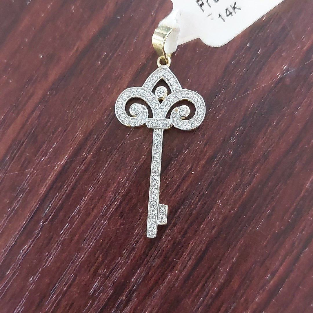 DIJE LLAVE C CIRCONIAS 14K 1.6 GR (NUEVO)