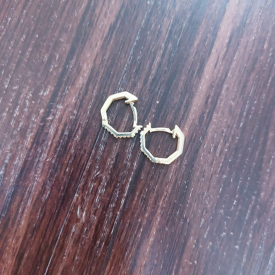 ARETES HUGIES C CIRCONIAS 14K 1.5 GR (NUEVO)