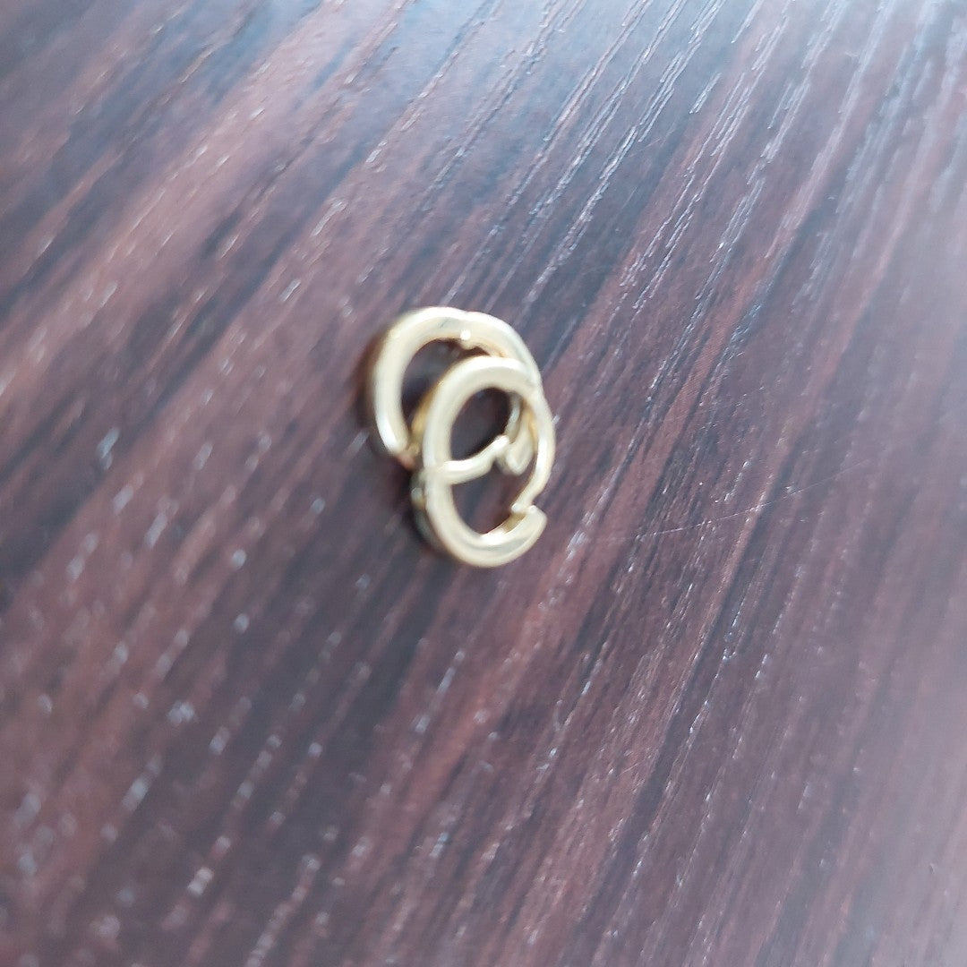 ARETES HUGGIE 14K 1.3 GR (NUEVO)