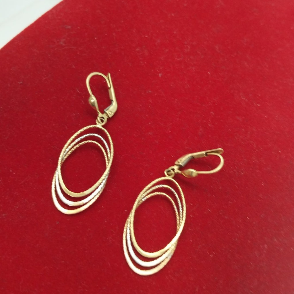 ARETES PAR ORO COMBINADO 14 K 2.9 GRMS (SEMINUEVO)
