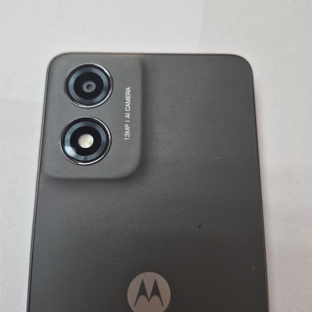 CELULAR MOTOROLA MOTO E14 XT2421-12 (2024) 64 GB 2 GB RAM (SEMINUEVO)