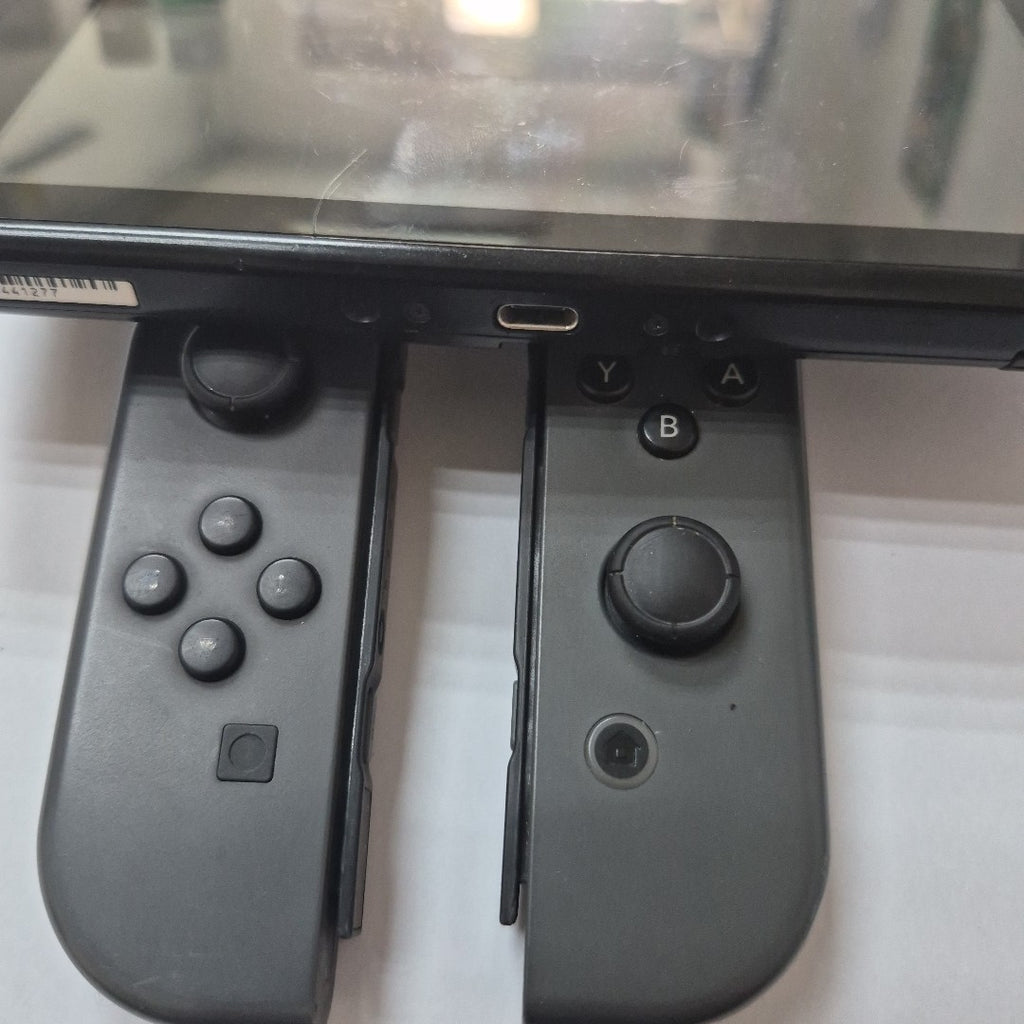 CONSOLA DE VIDEOJUEGO NINTENDO SWITCH 32 GB (SEMINUEVO)