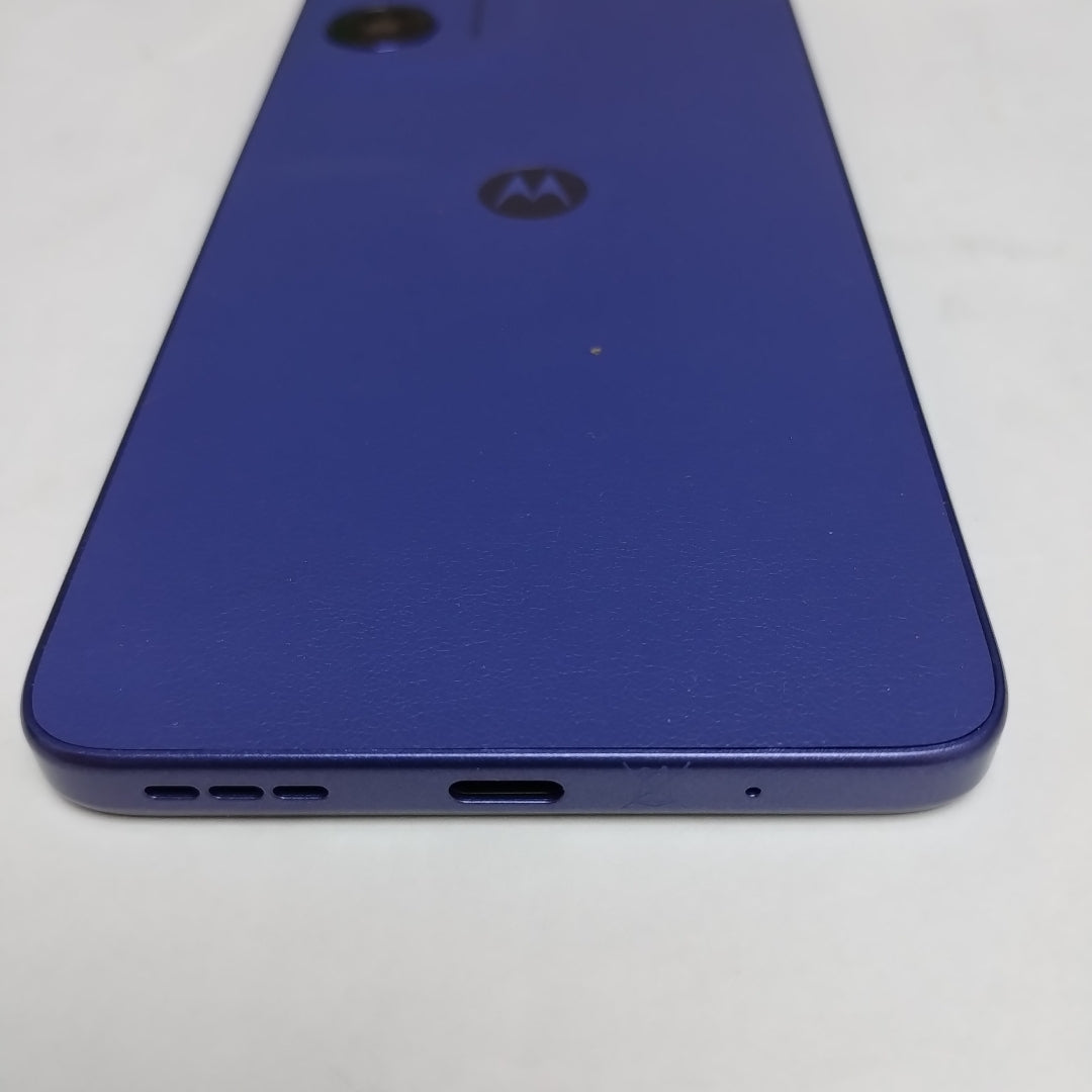 CELULAR MOTOROLA MOTO E15 XT2523-8 (2024) 64 GB 2 GB RAM (SEMINUEVO)
