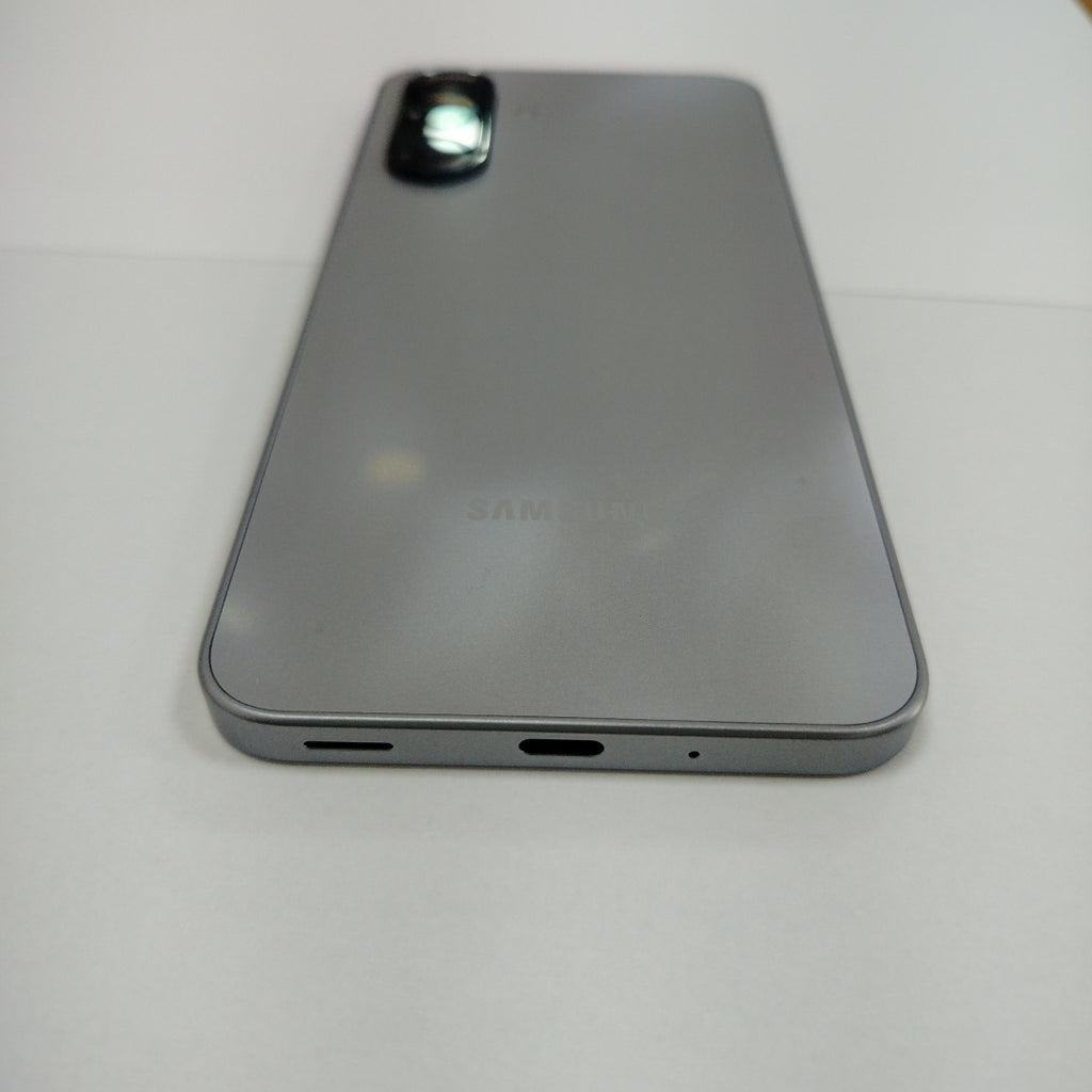CELULAR SAMSUNG GALAXY A17 SM-A175F (2025) 128 GB 4 GB RAM (SEMINUEVO)