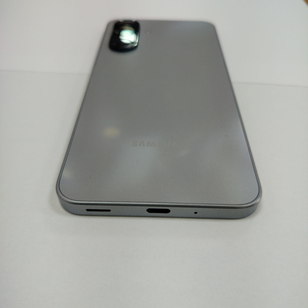 CELULAR SAMSUNG GALAXY A17 SM-A175F (2025) 128 GB 4 GB RAM (SEMINUEVO)