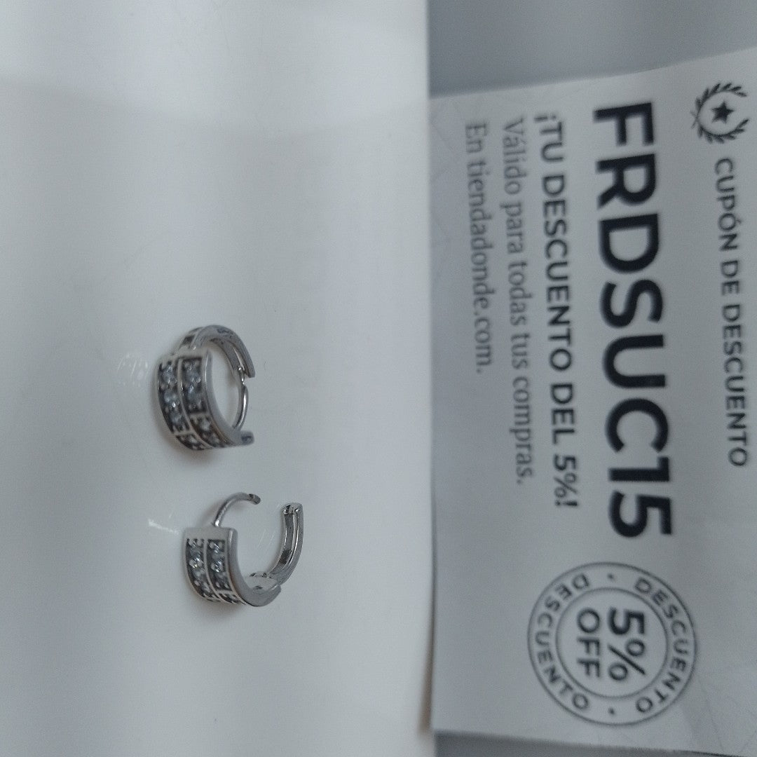 ARRACADAS PAR ORO BLANCO 14 K 2.2 GRMS (SEMINUEVO)