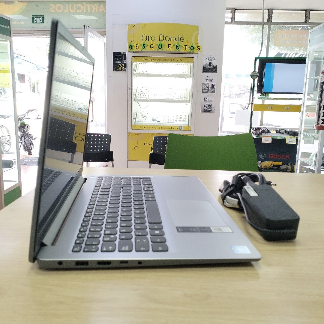 LAPTOP LENOVO IDEAPAD 1 15IGL7 (2024) 256 GB SSD 8 GB RAM (SEMINUEVO)