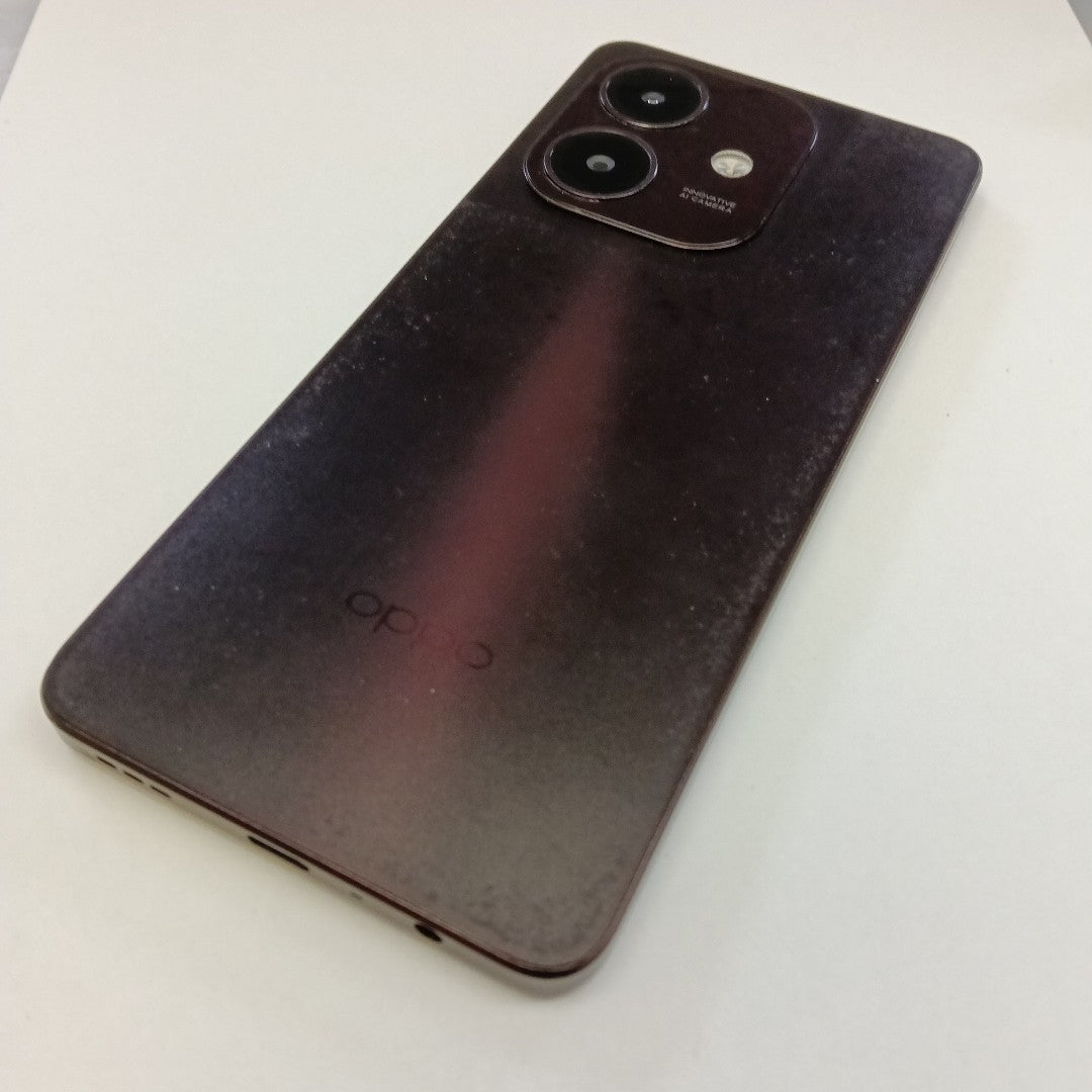CELULAR OPPO A40 CPH2669 (2024) 256 GB 4 GB RAM (SEMINUEVO)