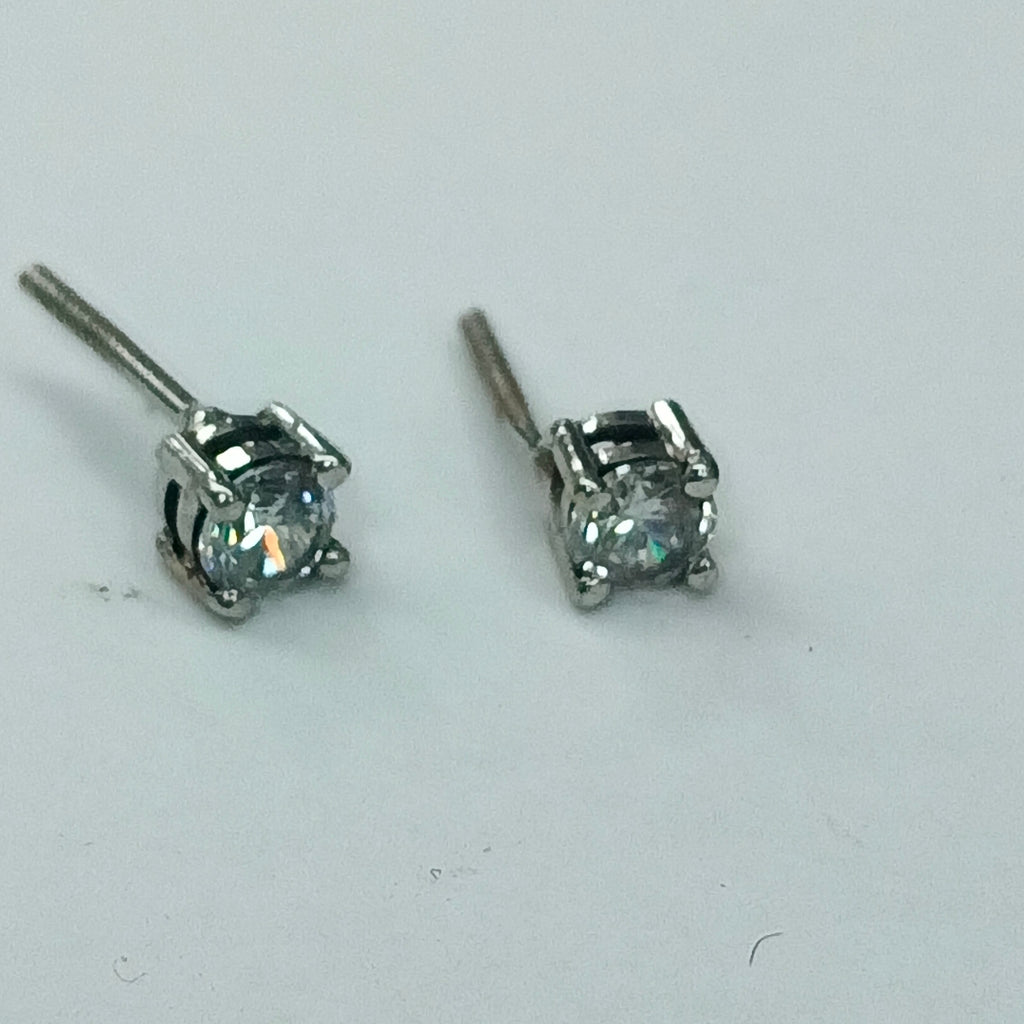 BROQUELES PAR ORO 18 K 1 GRMS (SEMINUEVO)