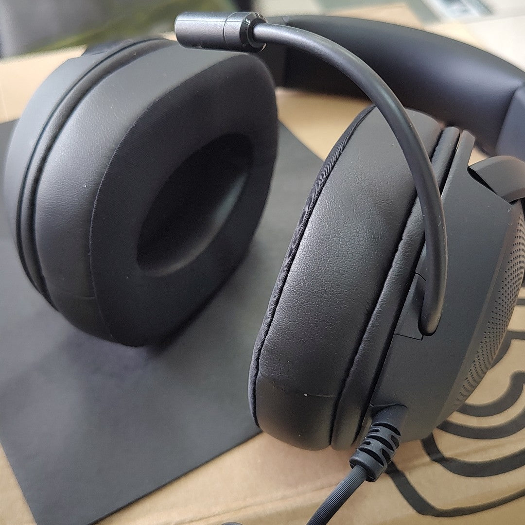 AUDIFONOS RAZER KRAKEN V3 X ALAMBRICO OVER EAR (SEMINUEVO)