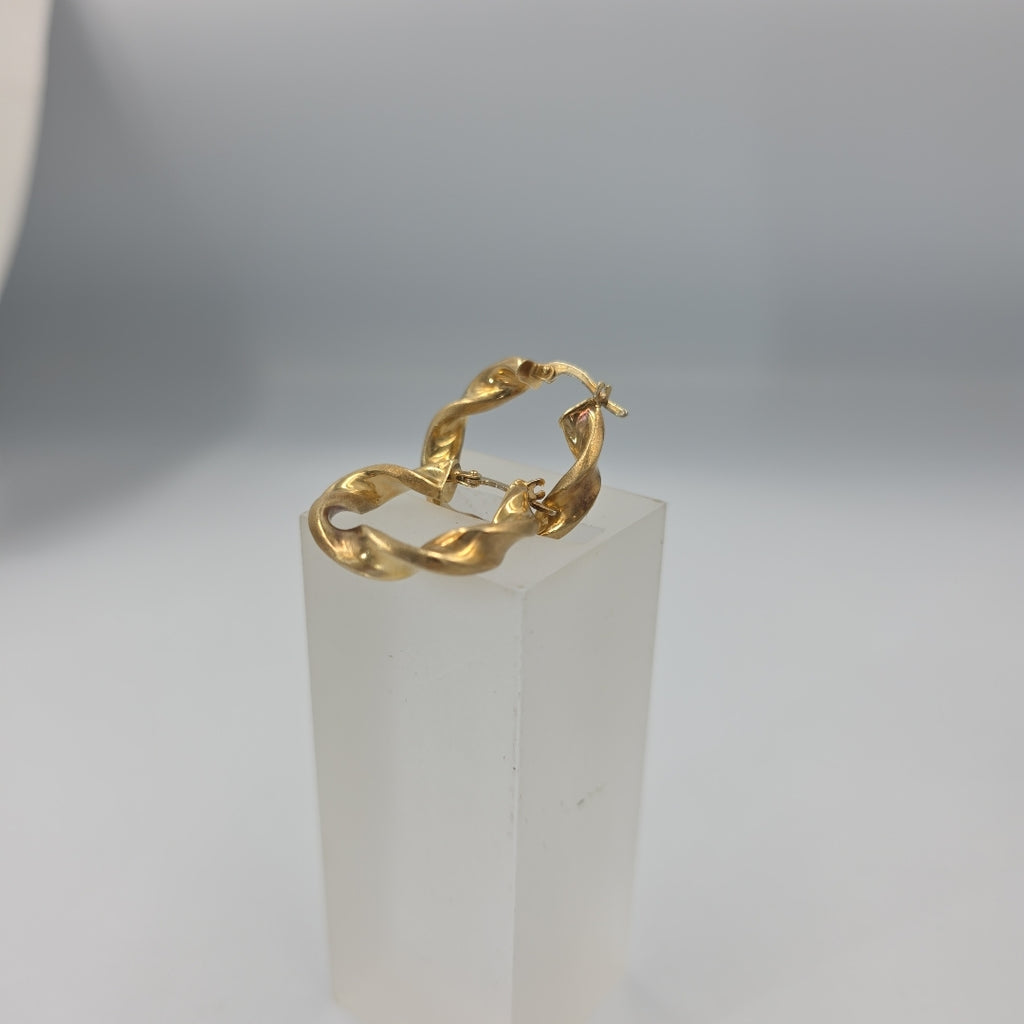 ARRACADAS PAR ORO 14 K 2.9 GRMS (SEMINUEVO)