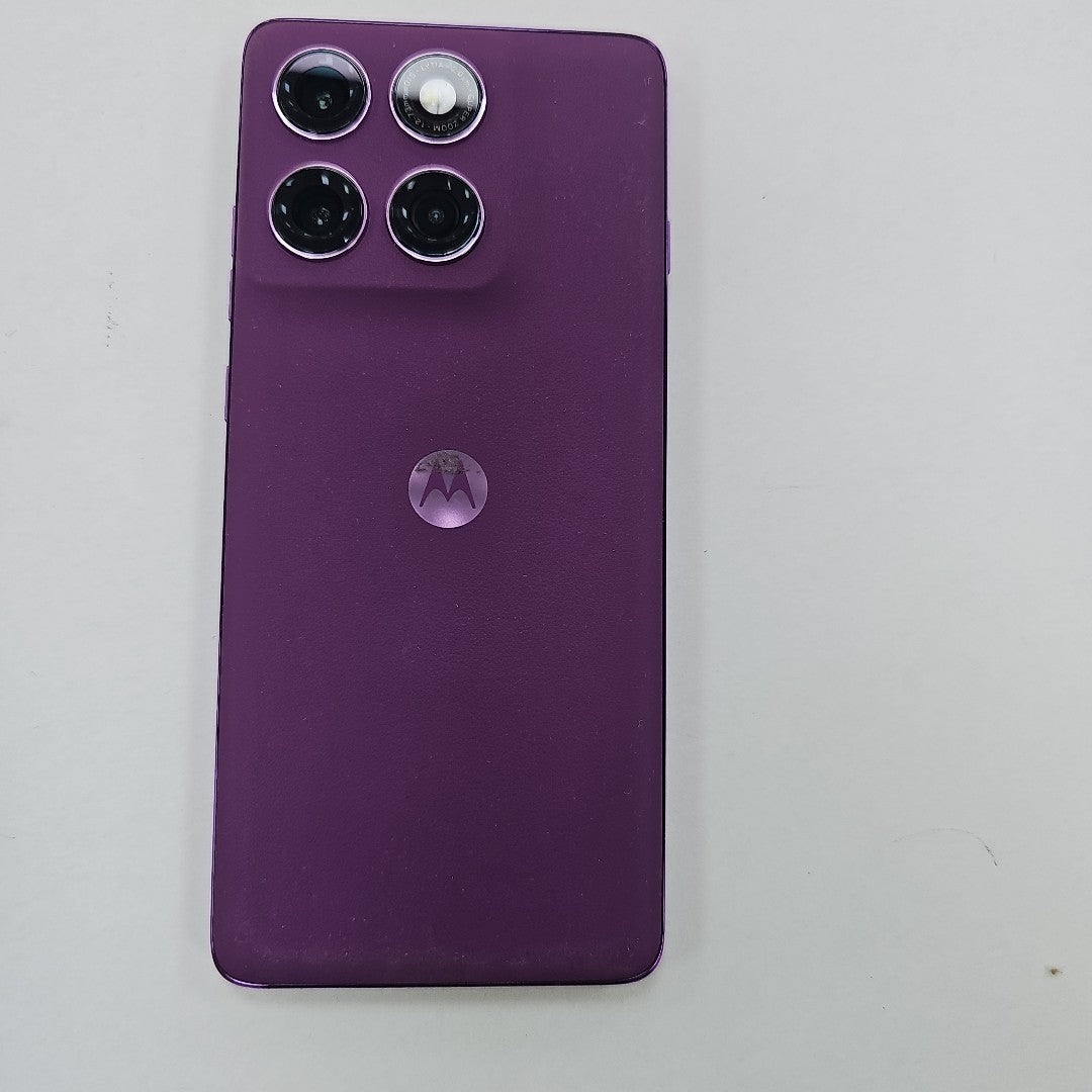 CELULAR MOTOROLA EDGE 60 PRO XT2507-1 (2025) 512 GB 12 GB RAM (SEMINUEVO)