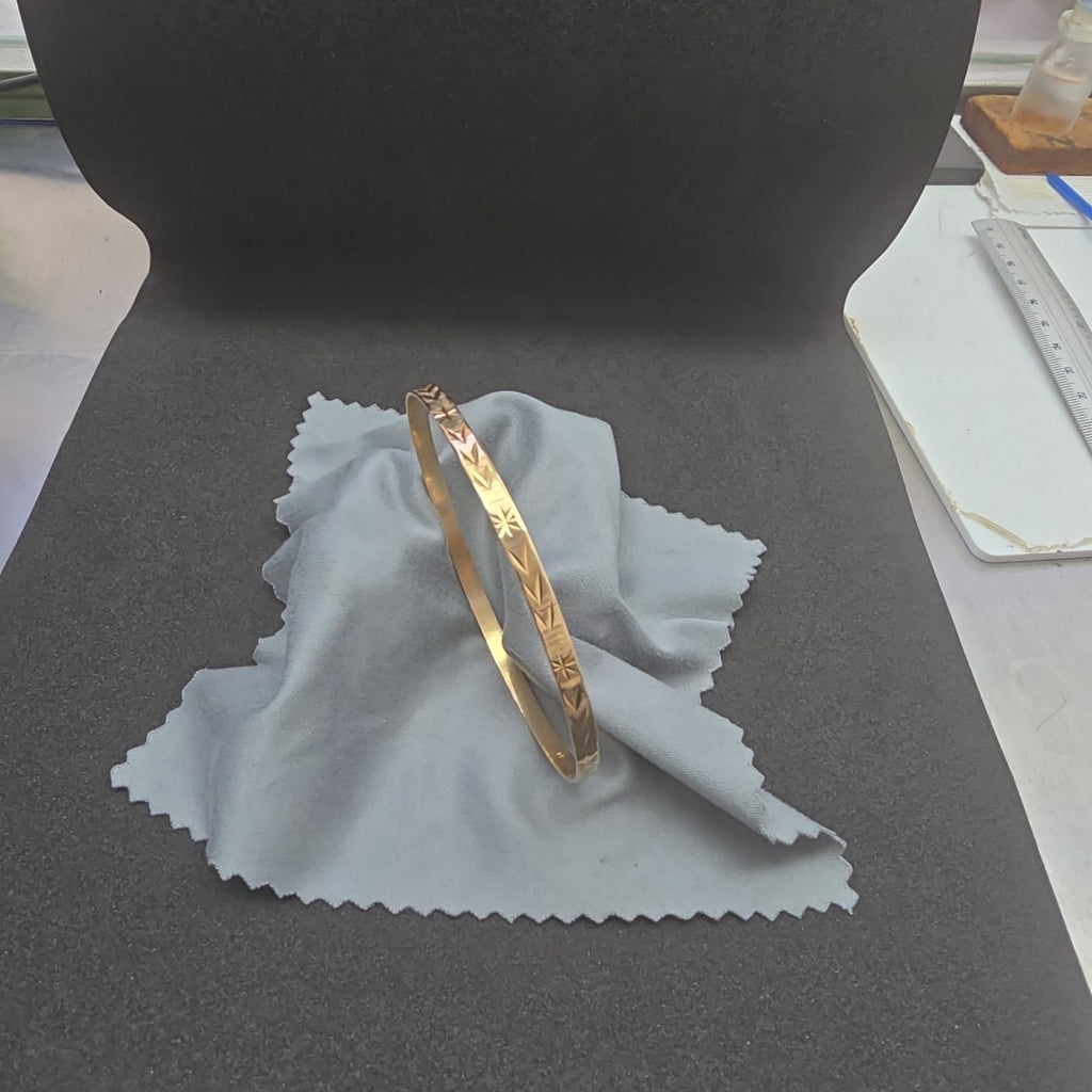 PULSERA RIGIDA ORO 14 K 8.5 GRMS (SEMINUEVO)