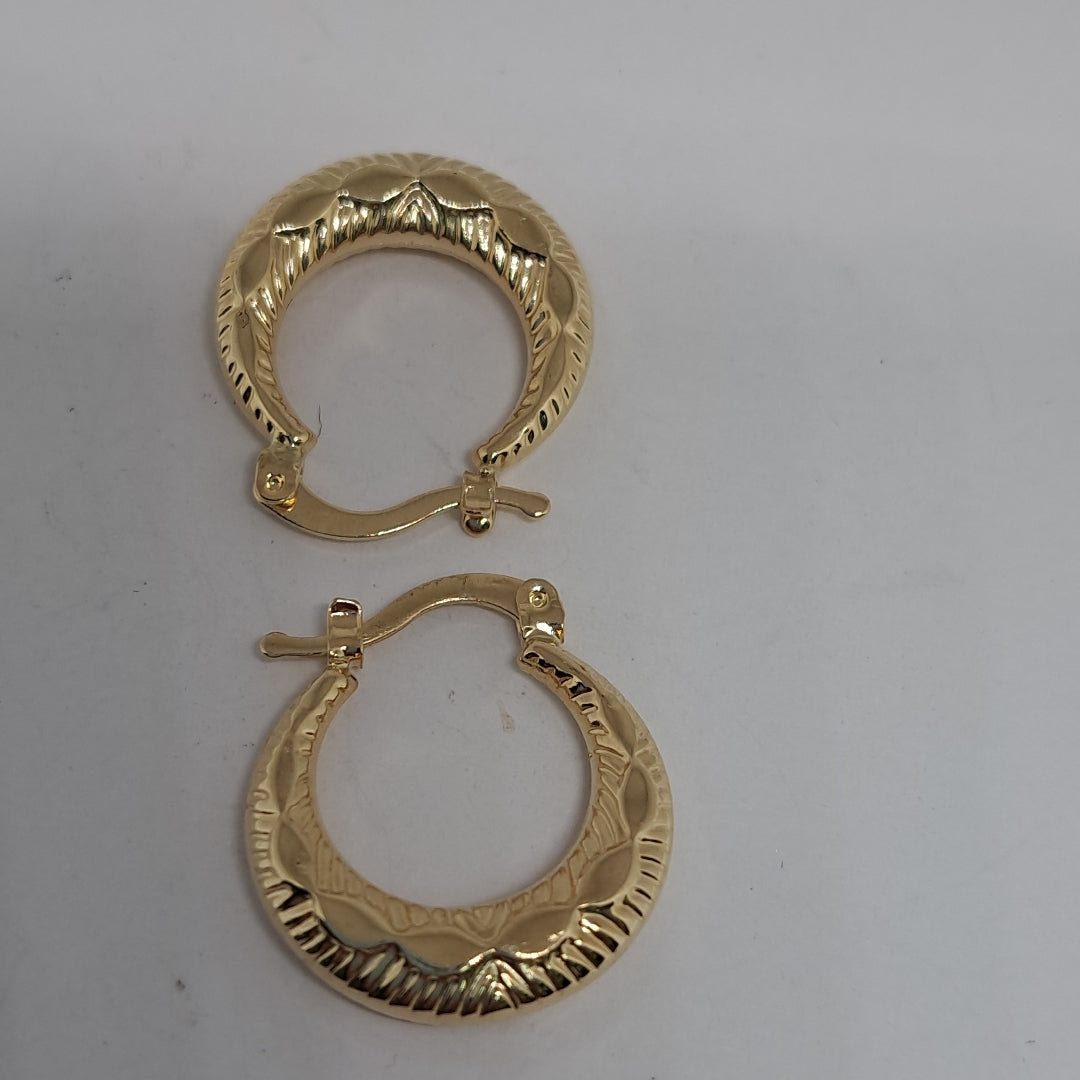 ARETES ARRACADAS HUECAS 14K 1.8 GR (NUEVO)