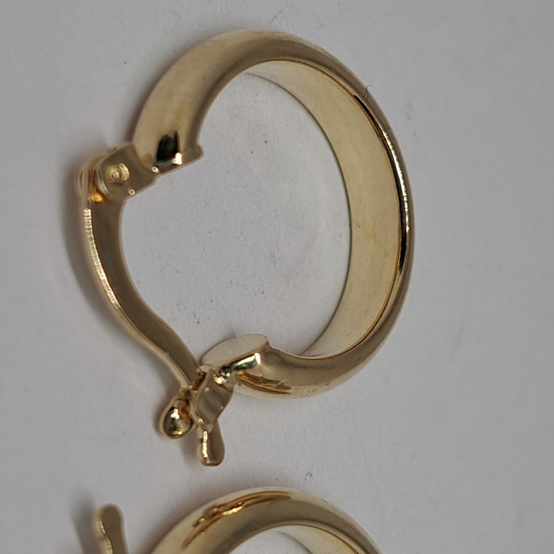 ARETES ARRACADA LISA 14K 1.7 GR (NUEVO)