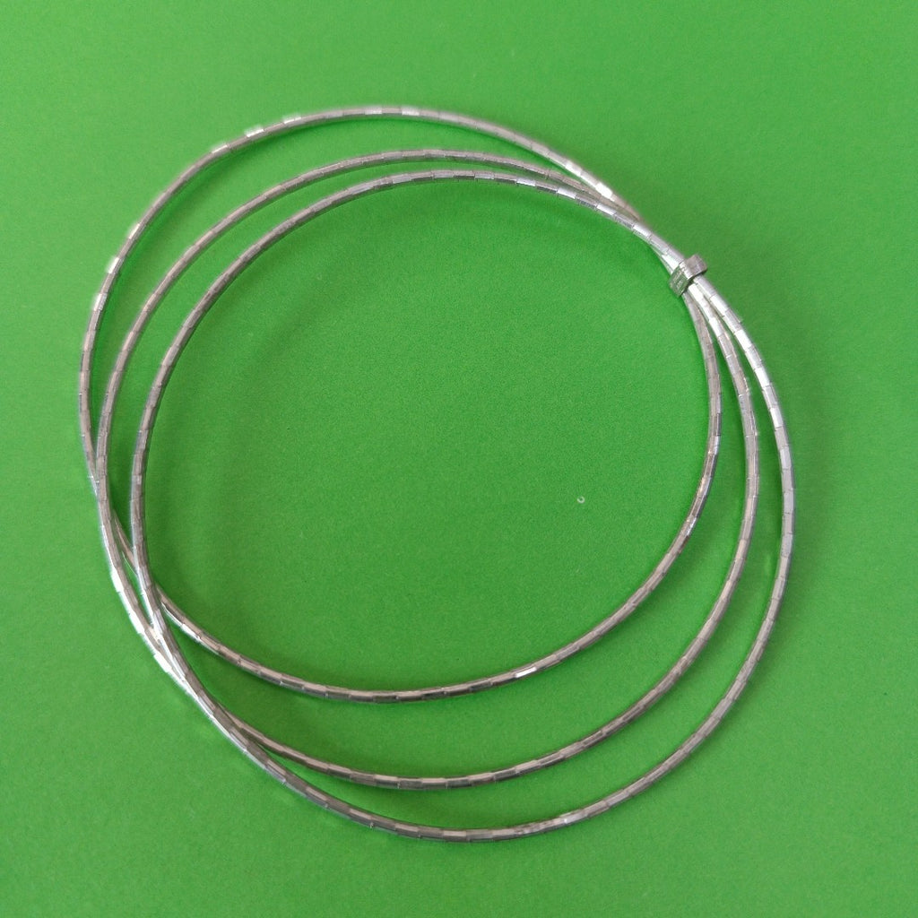 PULSERA RIGIDA PLATA 8.3 GRMS (SEMINUEVO)