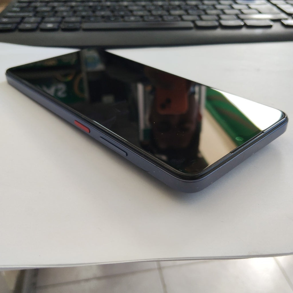 CELULAR ZTE BLADE V70 MAX Z2467 (2025) 256 GB 4 GB RAM (SEMINUEVO)