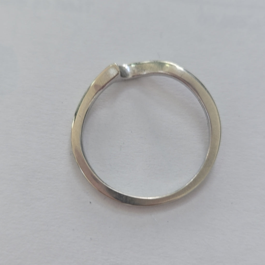 ANILLO ORO BLANCO 10 K 1.5 GRMS (SEMINUEVO)