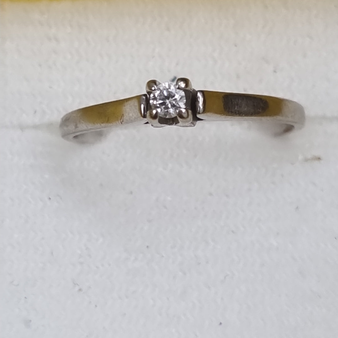 ANILLITO ORO,ORO BLANCO 14 K 1,40 GRMS (SEMINUEVO)