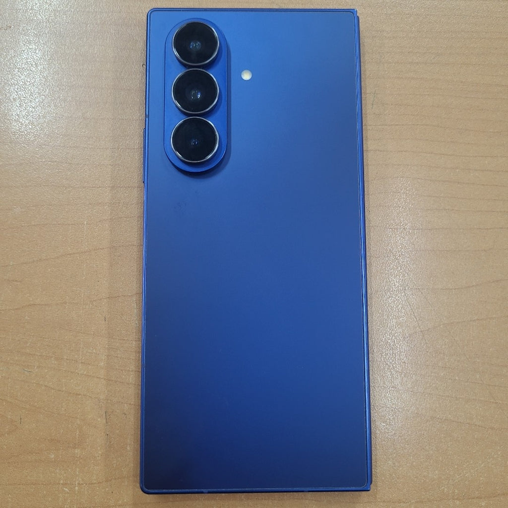 CELULAR SAMSUNG GALAXY Z FOLD7 SM-F966B (2025) 1 TB 16 GB RAM (SEMINUEVO)