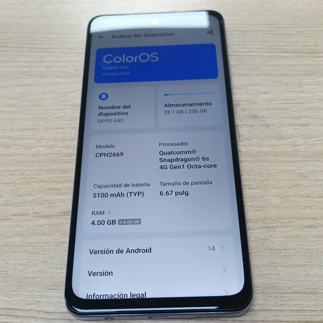 CELULAR OPPO A40 CPH2669 (2024) 256 GB 4 GB RAM (SEMINUEVO)