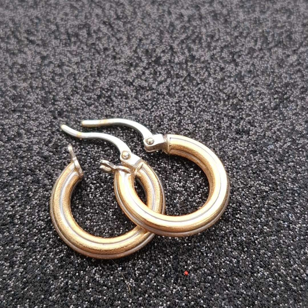 ARRACADAS PAR ORO 10 K 1.6 GRMS (SEMINUEVO)