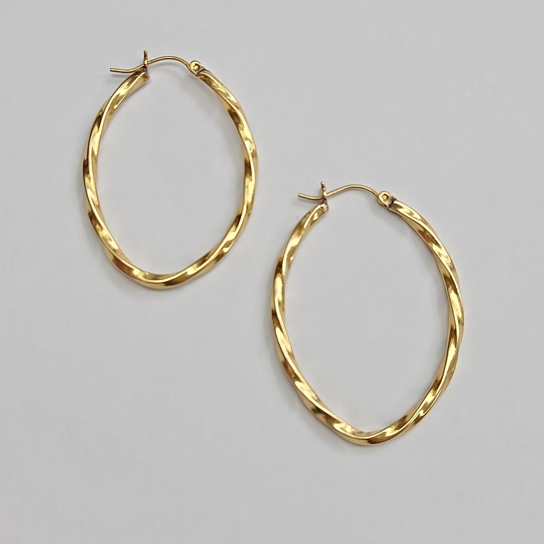 ARRACADAS PAR ORO 14 K 3.2 GRMS (SEMINUEVO)