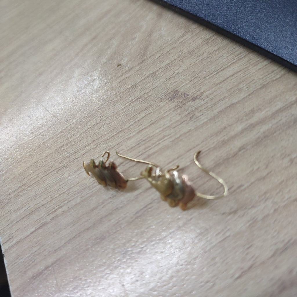 ARETES PAR ORO 8 K 0.6 GRMS (SEMINUEVO)