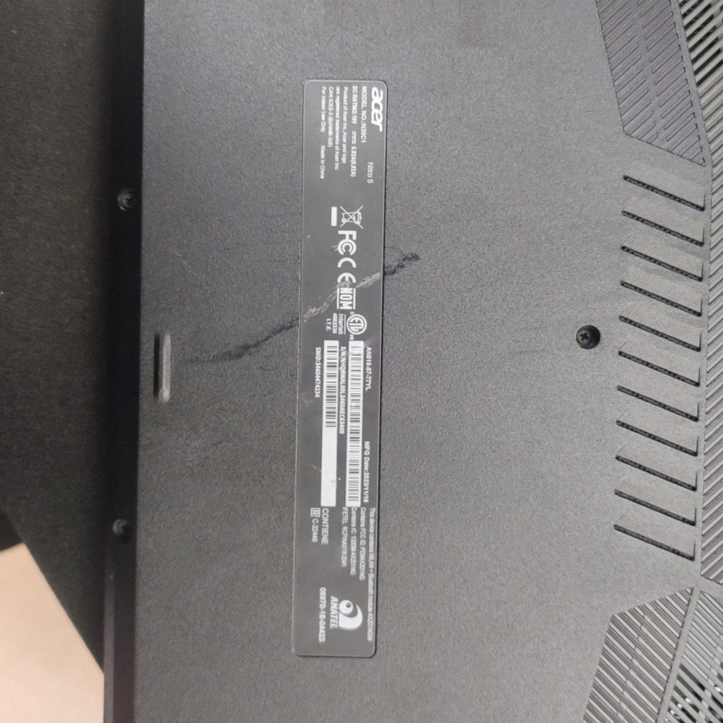 LAPTOP ACER NITRO 5 AN515-57-77YL (2023) 512 GB SSD 8 GB RAM (SEMINUEVO)