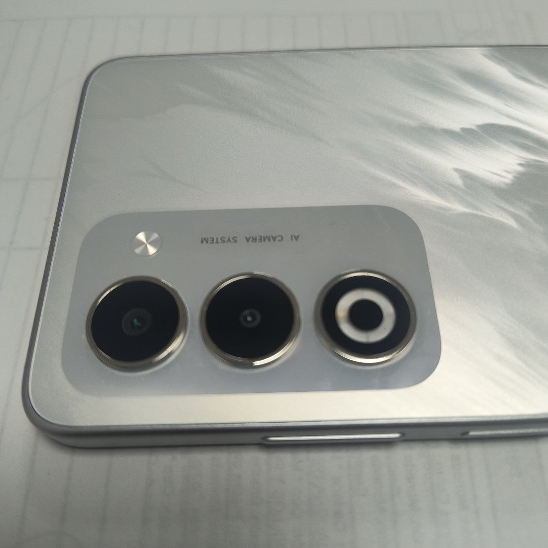 CELULAR OPPO A5 CPH2727 (2025) 256 GB 4 GB RAM (SEMINUEVO)