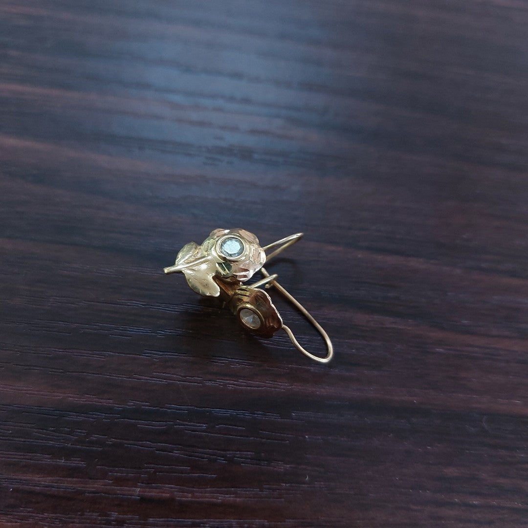 ARETES PAR ORO 8 K 1.2 GRMS (SEMINUEVO)