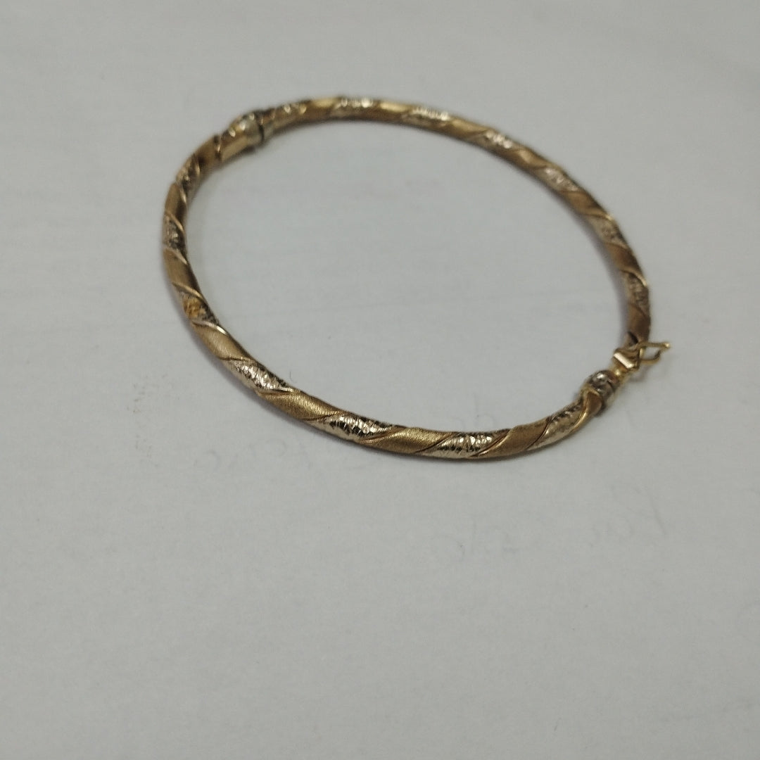 PULSERA RIGIDA ORO 14 K 5.6 GRMS (SEMINUEVO)