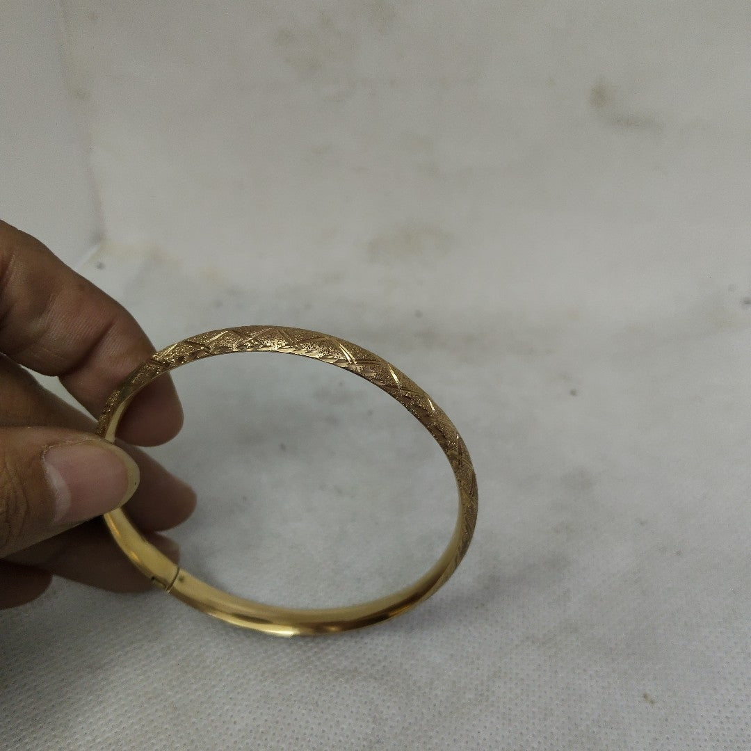 PULSERA RIGIDA ORO 10 K 6 GRMS (SEMINUEVO)