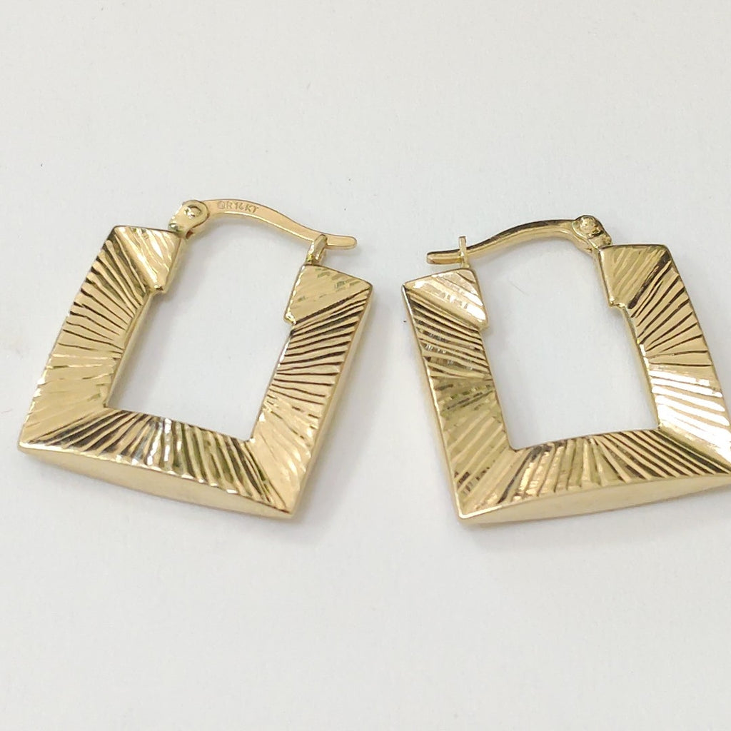 ARRACADAS PAR ORO 14 K 2.8 GRMS (SEMINUEVO)