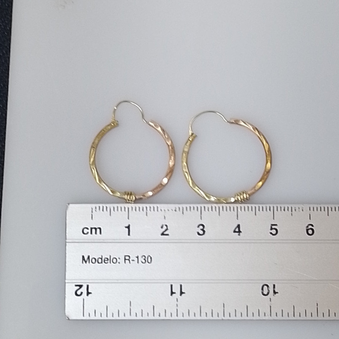 ARRACADAS PAR ORO, ORO COMBINADO 10 K 2.5 GRMS (SEMINUEVO)