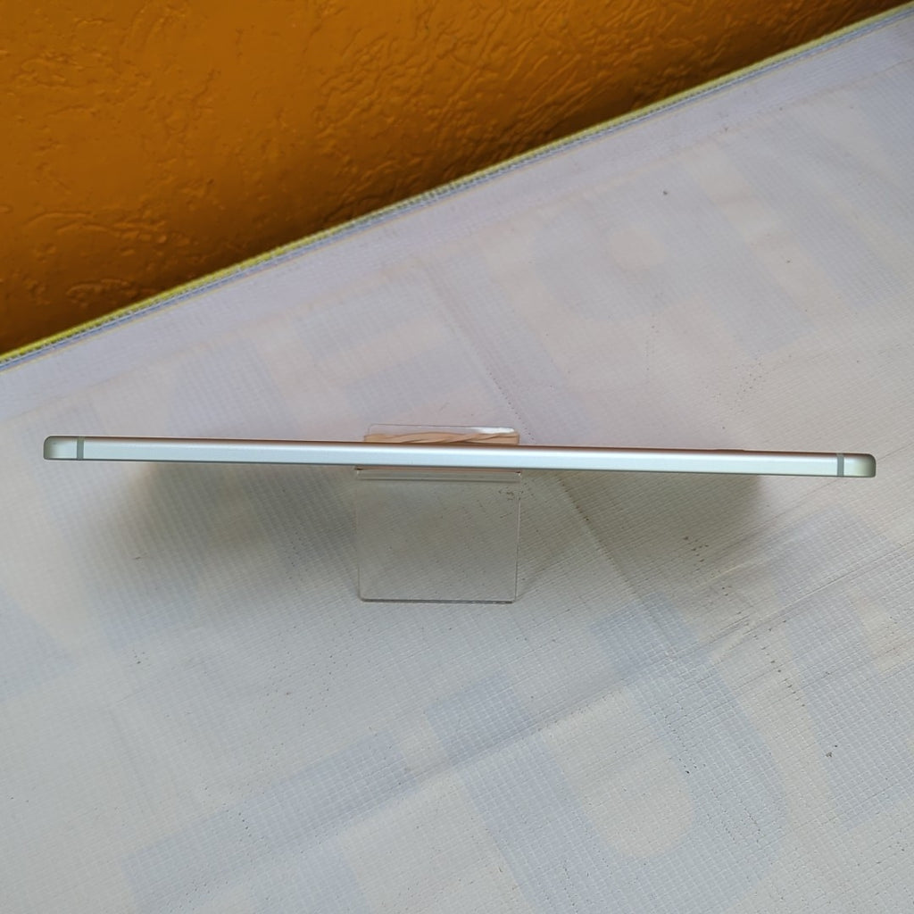 TABLETA SAMSUNG GALAXY TAB S6 LITE SM-P620 (2024) 128 GB 4 GB RAM (SEMINUEVO)