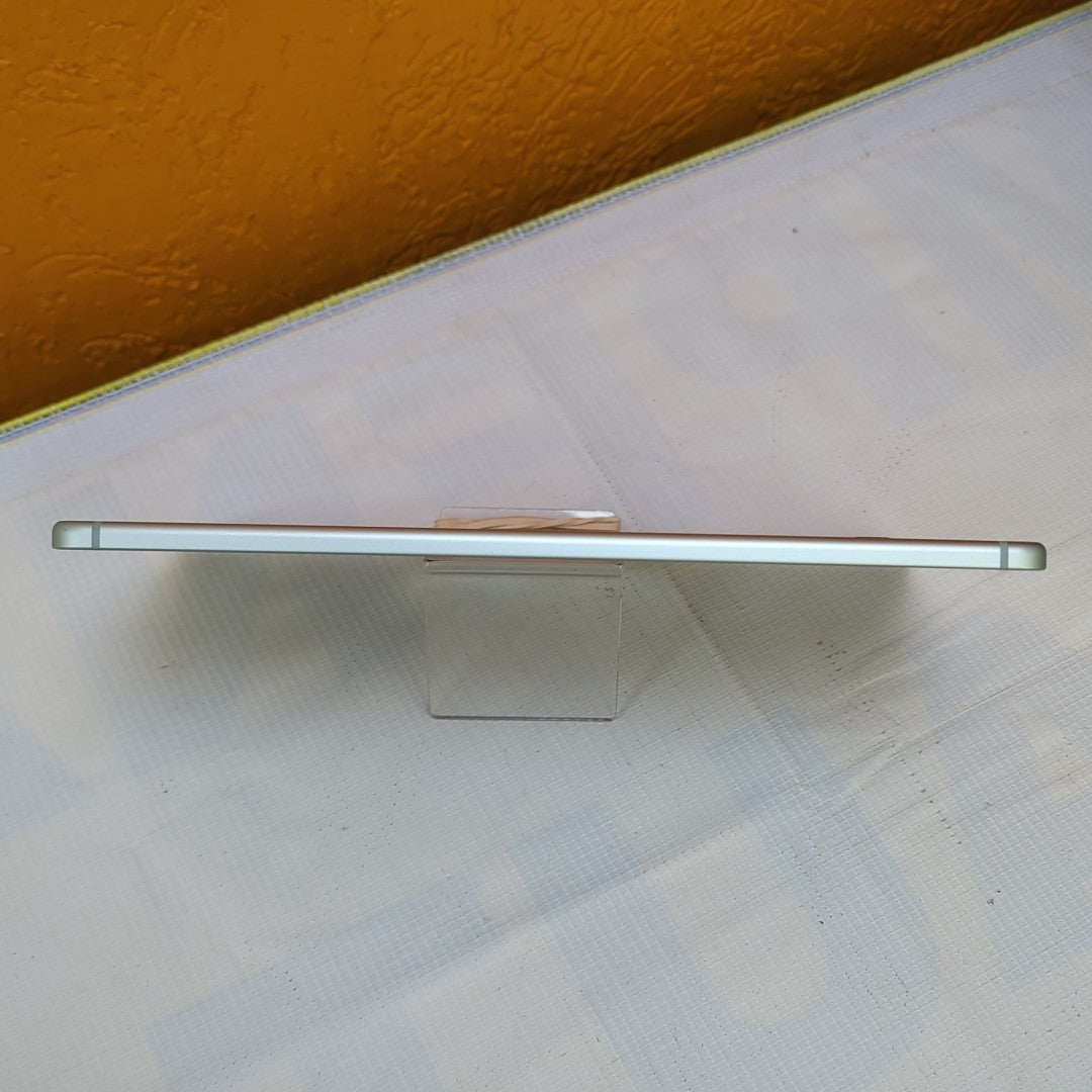 TABLETA SAMSUNG GALAXY TAB S6 LITE SM-P620 (2024) 128 GB 4 GB RAM (SEMINUEVO)