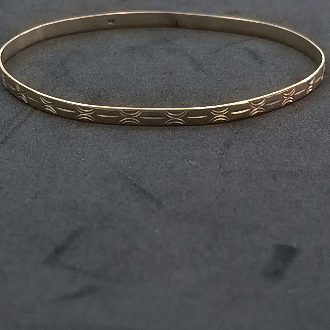 PULSERA RIGIDA ORO 14 K 5.6 GRMS (SEMINUEVO)