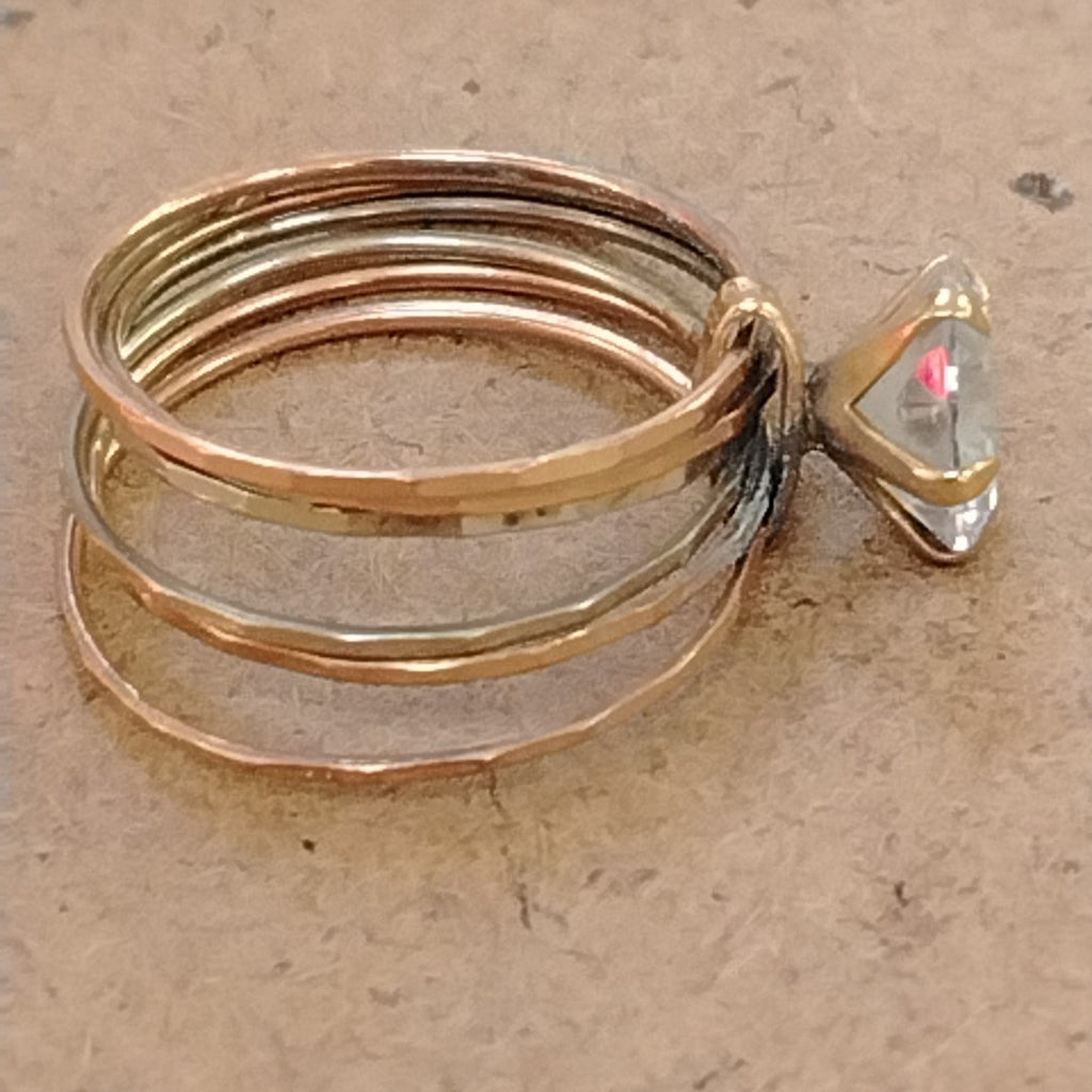 ANILLO ORO 10 K 3.1 GRMS (SEMINUEVO)
