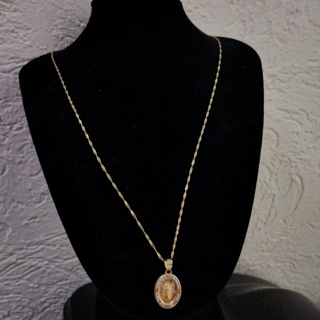 CADENA,MEDALLA RELIGIOSA ORO 10 K 2,10 GRMS (SEMINUEVO)