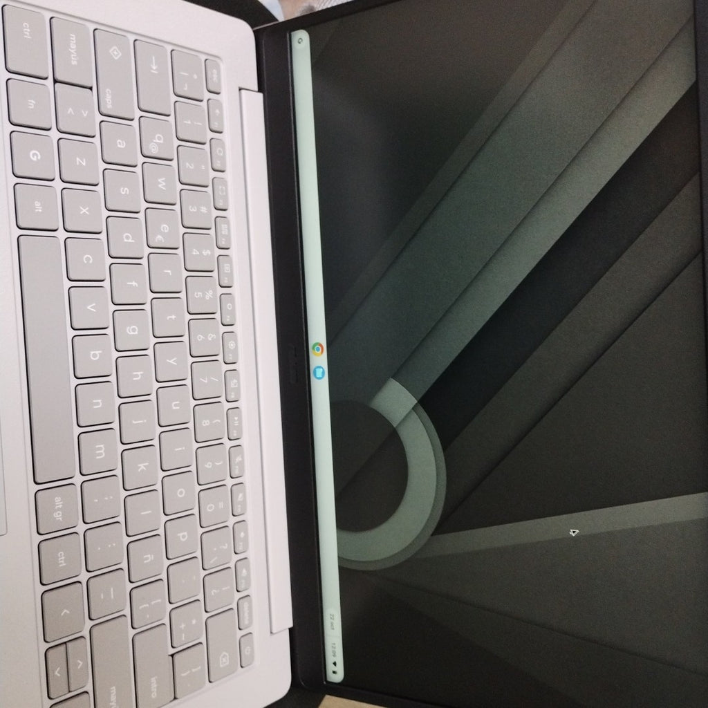 LAPTOP ASUS CROMEBOOK CX1405CTA C8G128-C1 (2025) 128 GB 8 GB RAM (SEMINUEVO)