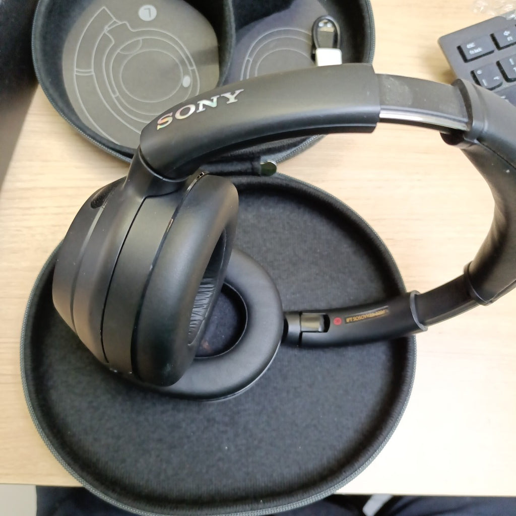 AUDIFONOS SONY WH-ULT900N INALAMBRICO OVER EAR (SEMINUEVO)