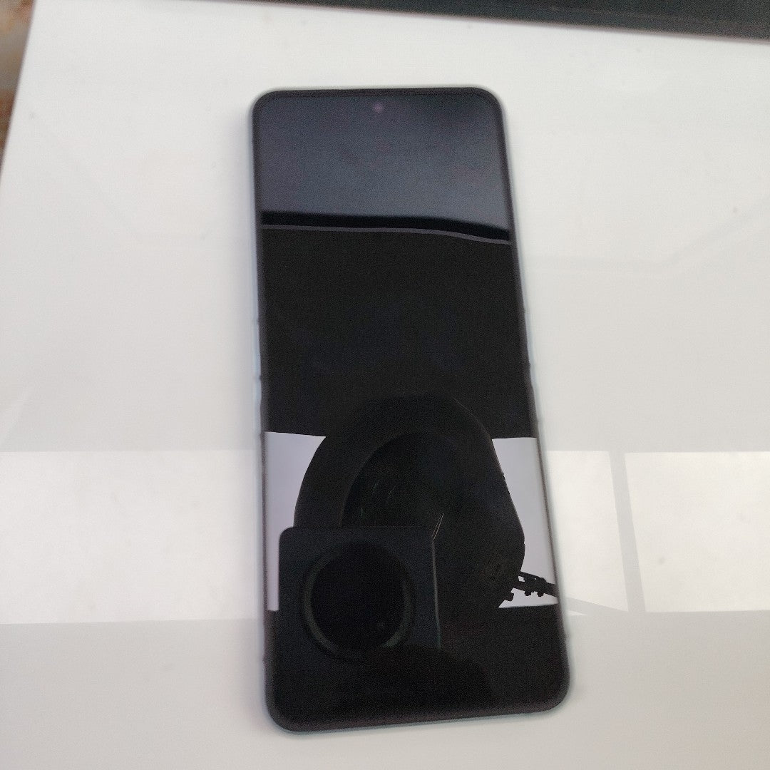 CELULAR SAMSUNG GALAXY Z FLIP6 SM-F741B (2024) 256 GB 12 GB RAM (SEMINUEVO)