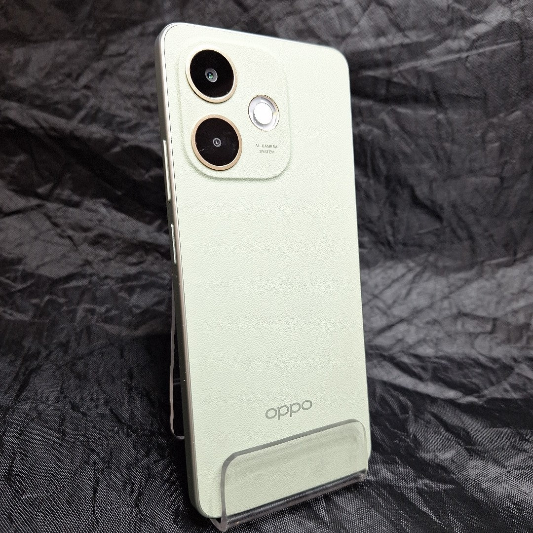 CELULAR OPPO A5 PRO CPH2711 (2025) 256 GB 8 GB RAM (SEMINUEVO)