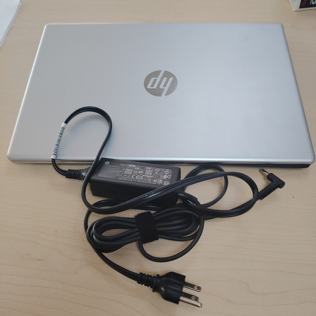 LAPTOP HP 15-FC0372LA (2026) 512 GB SSD 16 GB RAM (SEMINUEVO)
