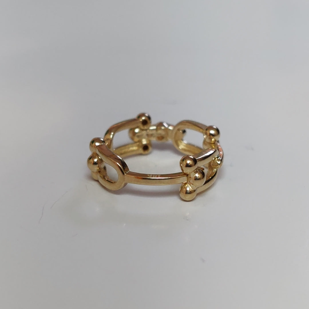 HUGGIES ORO 14K 2.4 (NUEVO)