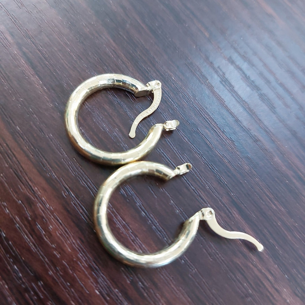 ARETES ARRACADAS FACETADAS 14K 2.5 GR ET 05 (NUEVO)